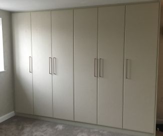 Cream Fitted Wardrobes Made to Measure